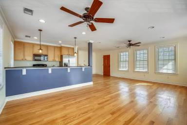 Main picture of 348 Ashley Ave