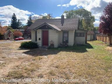 Main picture of 305 NW Hunter Pl