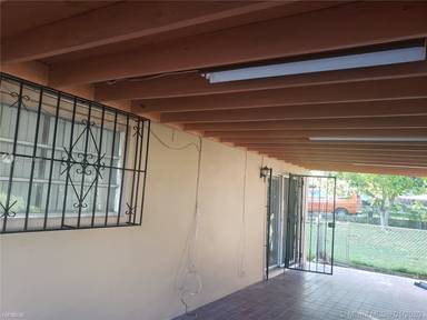 Main picture of 2314 SW 58th Ct