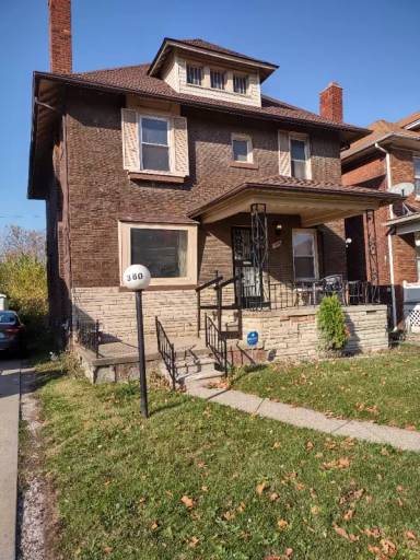 Main picture of 3804 Columbus St