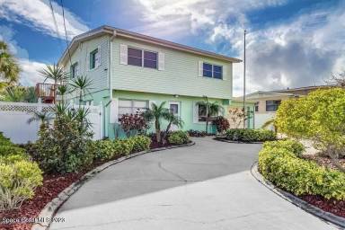 Main picture of 375 Needle Blvd