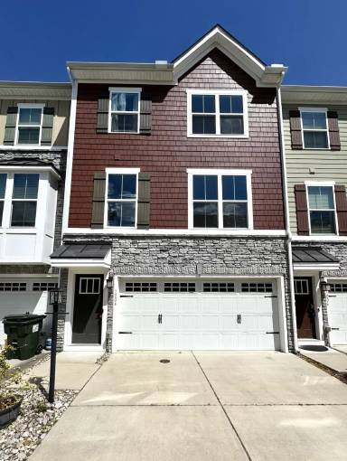 Main picture of 1004 Port Side Way