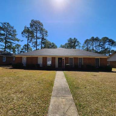 Main picture of 2802 Falcon Ln