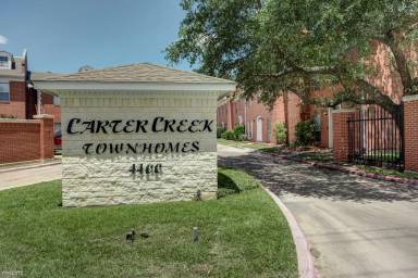 Main picture of 4400 Carter Creek Pkwy