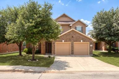 Main picture of 4414 Glendale Wood
