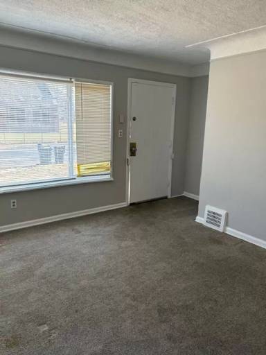 Main picture of 18025 Bentler St