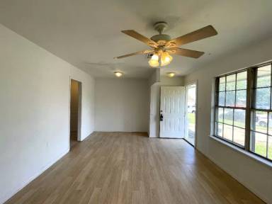 Main picture of 5920 NW 62nd Ter