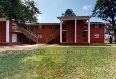 Main picture of 88 W Park Dr