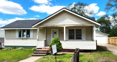 Main picture of 3307 Hoover Ave