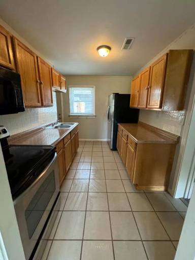 Main picture of 2416 Herbert Ave