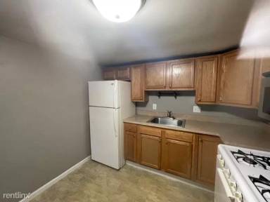 Main picture of 522 N Main St