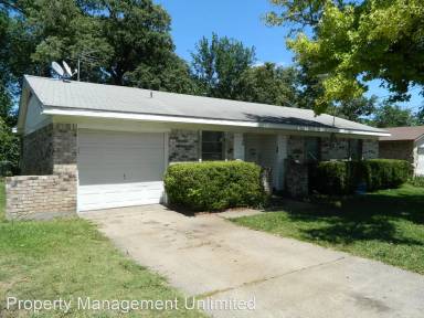 Main picture of 626 Lazy River Dr