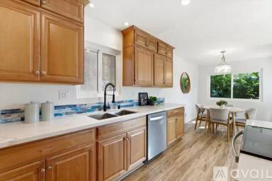 Main picture of 3609 E 2nd St