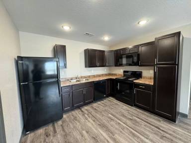 Main picture of 2 Longview Cir