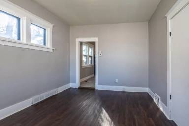Main picture of 4011 Saratoga St