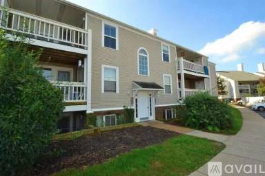 Main picture of 103 Fieldcrest St