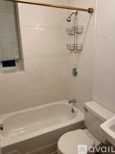 Main picture of 14 Irving St