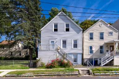 Main picture of 1130 1st St