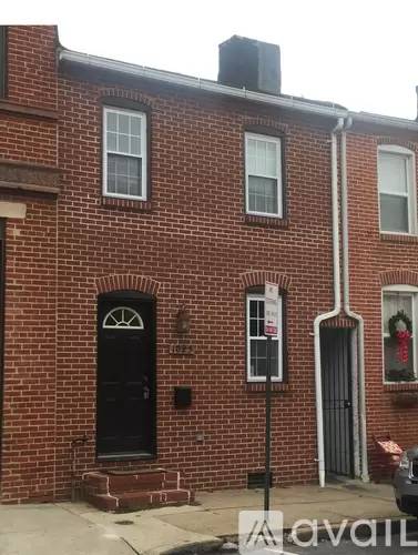 Main picture of 1025 S Curley St