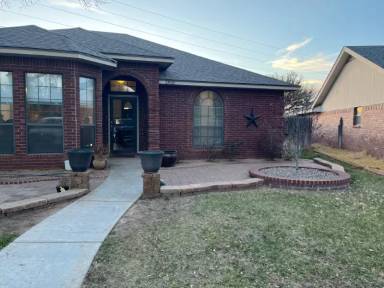 Main picture of 2910 Sandhill Cir