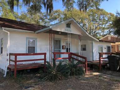 Main picture of 4026 S Rhett Ave