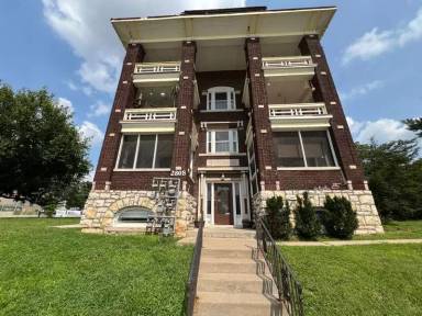 Main picture of 2805 Gillham Rd