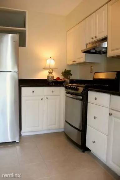 Main picture of 27 Faris Cir