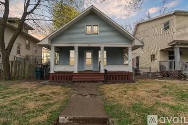 Main picture of 1809 Maplewood Ave