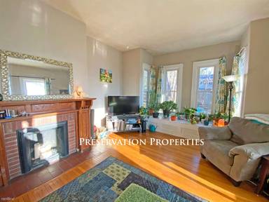 Main picture of 40 Cypress St