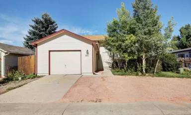 Main picture of 8401 Peakview Dr