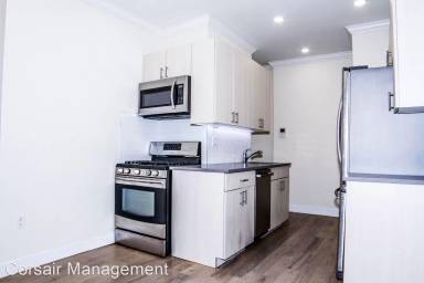 Main picture of 920 Bushwick Ave