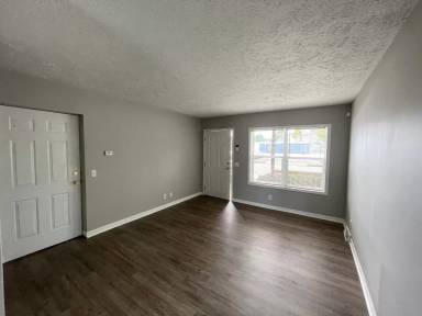 Main picture of 715 Linden Ave