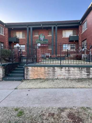 Main picture of 3017 N Lee Ave