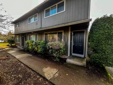 Main picture of 157 SE 3rd Ave