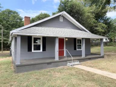 Main picture of 7 Belk St