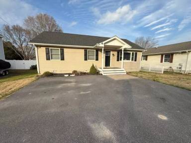 Main picture of 12511 Salisbury Rd