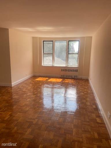 Main picture of 3320 Reservoir Oval E