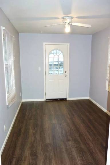 Main picture of 11200 W 70th St