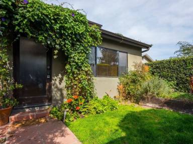 Main picture of 12231 Culver Blvd