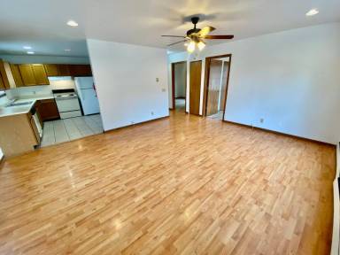 Main picture of 413 Ballard St