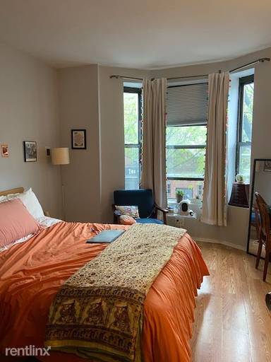 Main picture of 353 Tompkins Ave