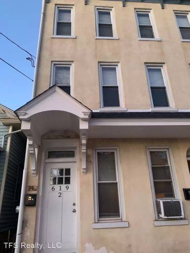 Main picture of 619 King St