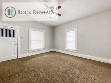 Main picture of 212 E 9th Ave