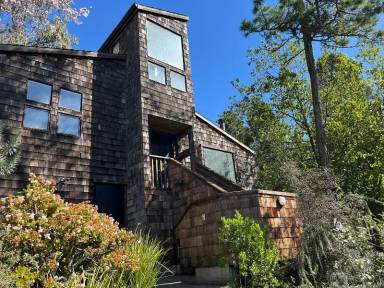 Main picture of 1411 Queens Rd