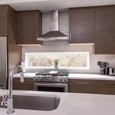 Main picture of 37 Reynolds Square Ln