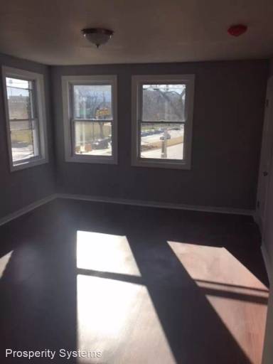 Main picture of 1666 E Cold Spring Ln