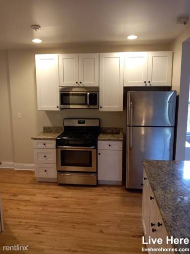 Main picture of 2730 N Wayne Ave