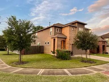 Main picture of 1903 Acaciawood Way