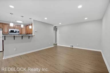 Main picture of 3713 Mimi Cir