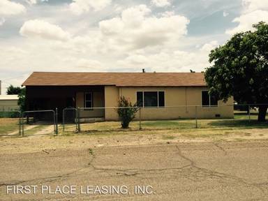 Main picture of 323 W 17th St